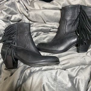 Fringed ankle boots Nice Leather Great condition